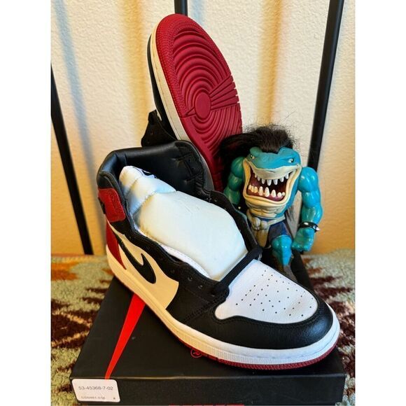 Nike Air Size 9 Jordan 1 Retro High Satin Black Toe Women CD0461-016 DS New - Picture 1 of 6